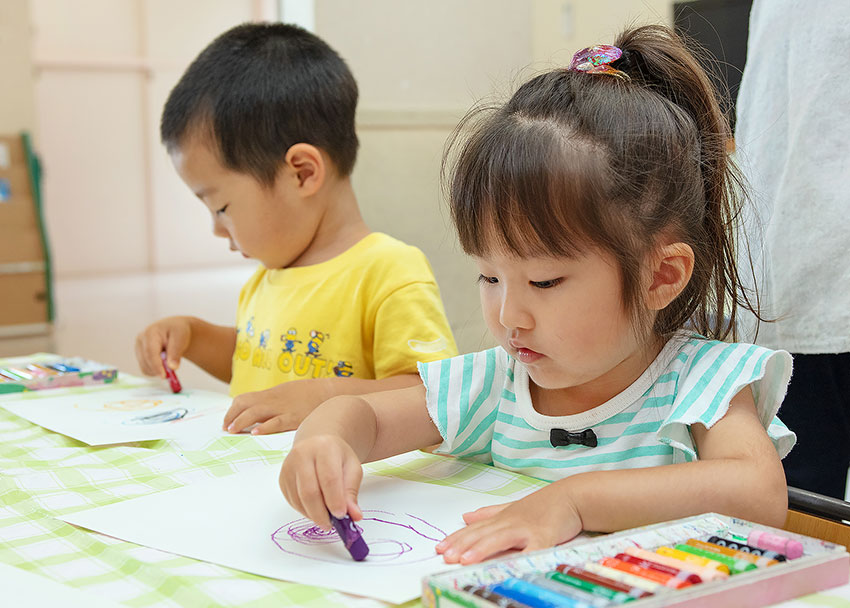 2歳児のための楽しいあそびの広場です。